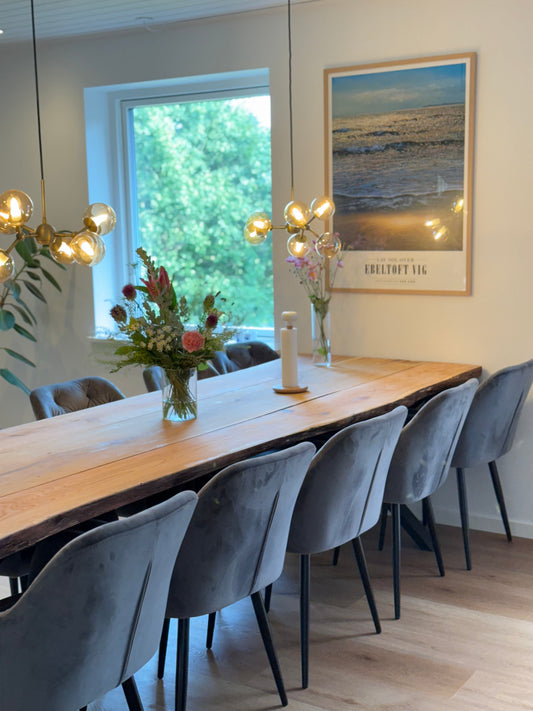 Specialet designet egetræsbords